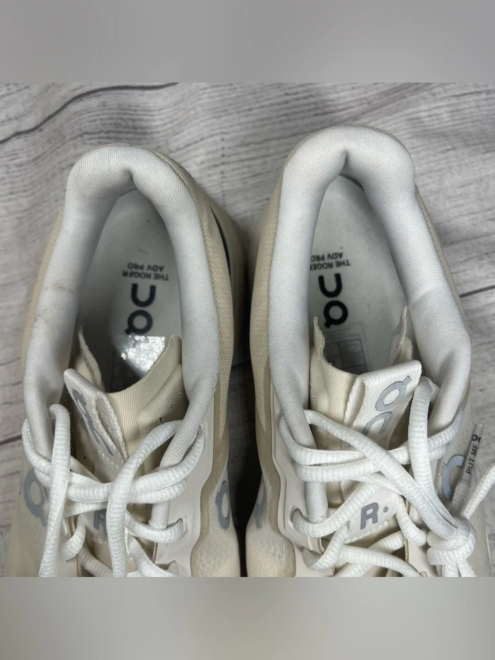 On Men's 10.5 The Roger Advantage Pro Off White Cream Tennis Shoes